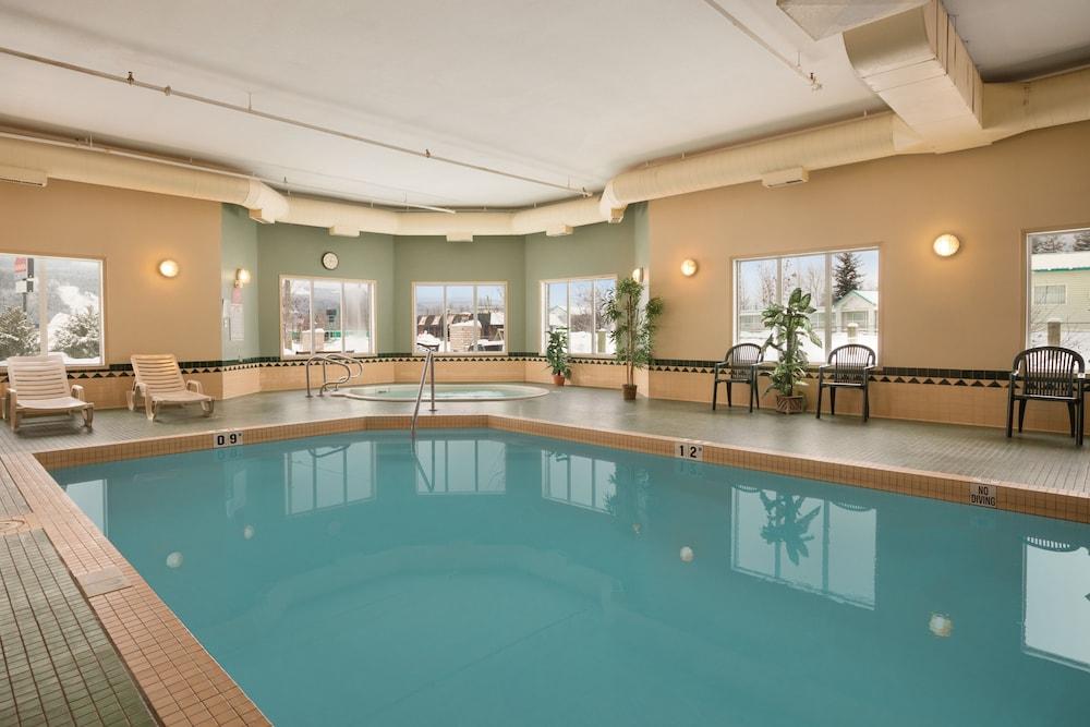 Ramada Golden Hotel Kültér fotó