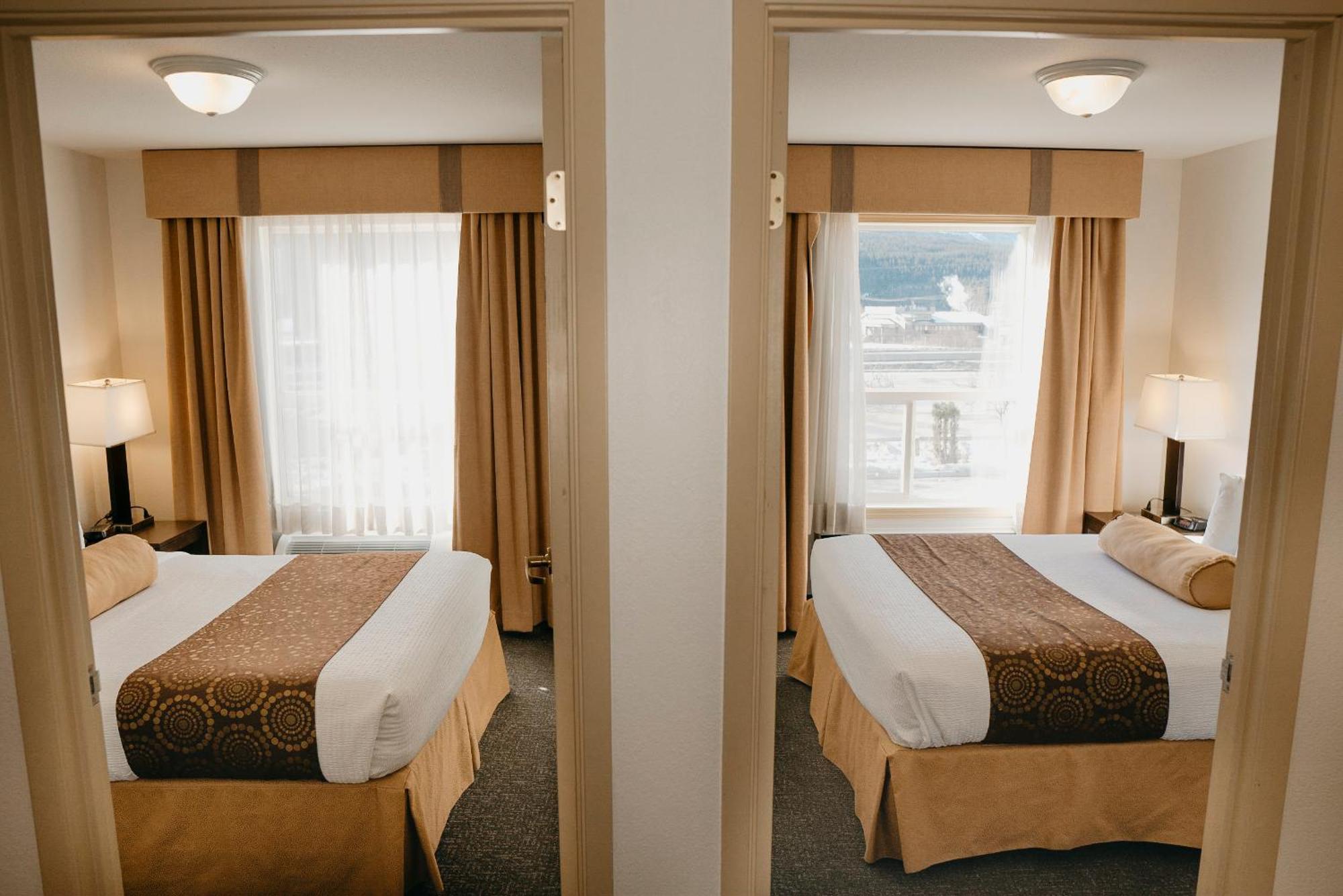 Ramada Golden Hotel Kültér fotó